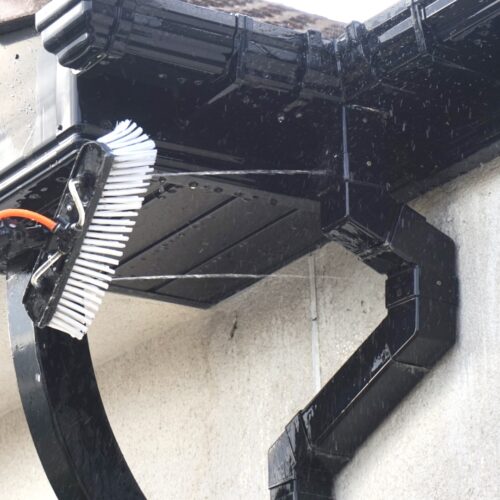 Window Cleaning with Pure Water